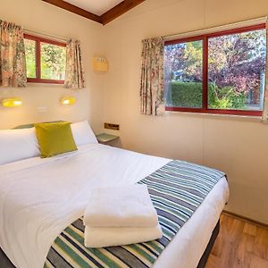 One-Bedroom Cabin